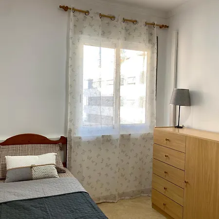 Amplio En Centro דניה